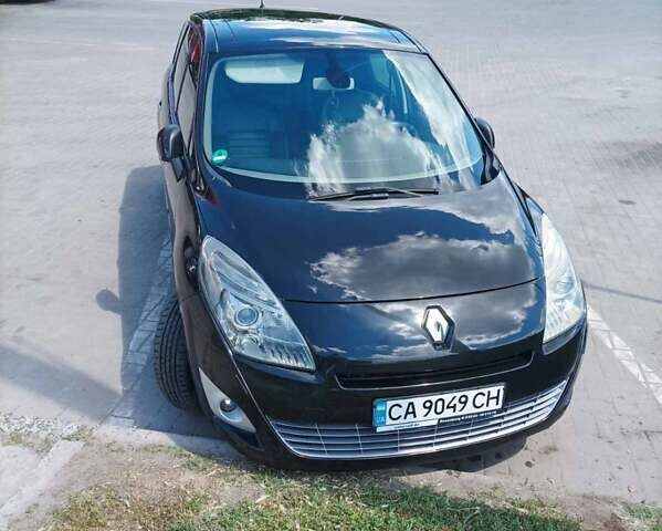 Рено Гранд Сценік 2009 у Черкасах на Automoto.ua Чорний Рено Гранд Сценік, об'ємом двигуна 1.4 л та пробігом 189 тис. км за 6899 $, фото 1 на Automoto.ua