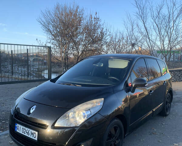 Черный Рено Гранд Сценик, объемом двигателя 1.5 л и пробегом 220 тыс. км за 7500 $, фото 1 на Automoto.ua