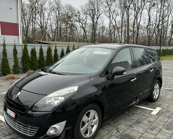 Чорний Рено Гранд Сценік, об'ємом двигуна 2 л та пробігом 197 тис. км за 6800 $, фото 1 на Automoto.ua