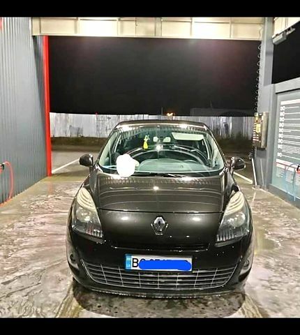 Черный Рено Гранд Сценик, объемом двигателя 1.9 л и пробегом 220 тыс. км за 7800 $, фото 1 на Automoto.ua