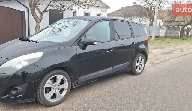 Чорний Рено Гранд Сценік, об'ємом двигуна 1.5 л та пробігом 210 тис. км за 7850 $, фото 1 на Automoto.ua