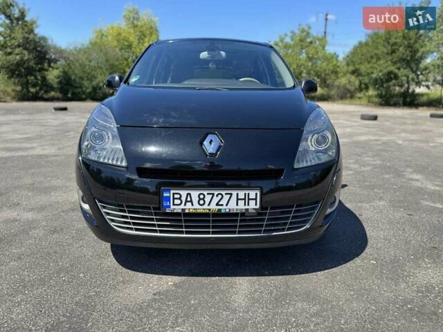 Рено Гранд Сценик 2010 в Кропивницком (Кировограде) на Automoto.ua Черный Рено Гранд Сценик, объемом двигателя 2 л и пробегом 158 тыс. км за 9000 $, фото 1 на Automoto.ua