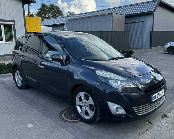 Черный Рено Гранд Сценик, объемом двигателя 1.46 л и пробегом 319 тыс. км за 7000 $, фото 1 на Automoto.ua