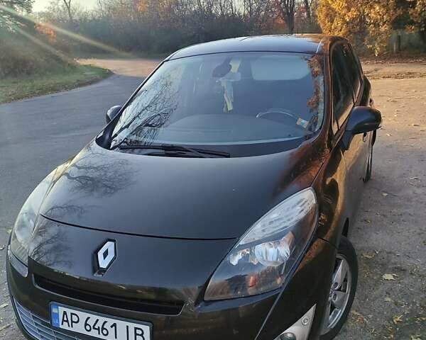 Черный Рено Гранд Сценик, объемом двигателя 1.4 л и пробегом 280 тыс. км за 6500 $, фото 1 на Automoto.ua
