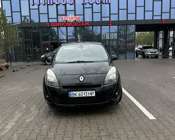 Черный Рено Гранд Сценик, объемом двигателя 1.9 л и пробегом 257 тыс. км за 6800 $, фото 1 на Automoto.ua