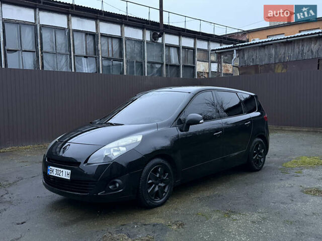 Чорний Рено Гранд Сценік, об'ємом двигуна 1.5 л та пробігом 334 тис. км за 6200 $, фото 1 на Automoto.ua
