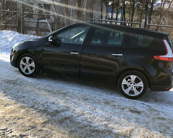 Черный Рено Гранд Сценик, объемом двигателя 1.9 л и пробегом 321 тыс. км за 5500 $, фото 1 на Automoto.ua