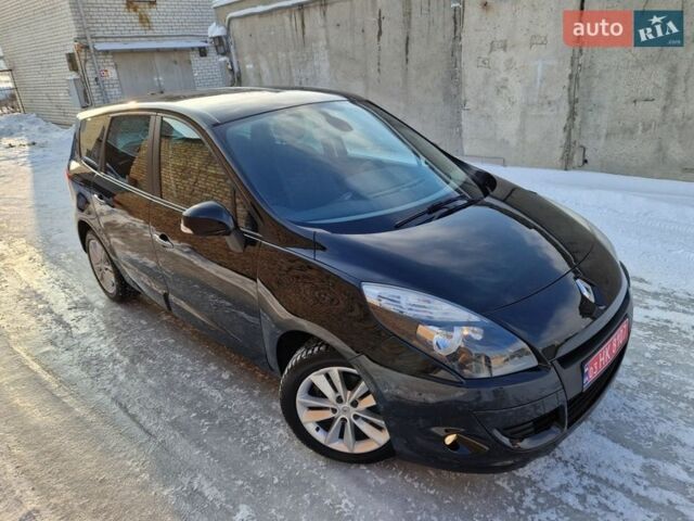 Черный Рено Гранд Сценик, объемом двигателя 1.6 л и пробегом 191 тыс. км за 8400 $, фото 1 на Automoto.ua