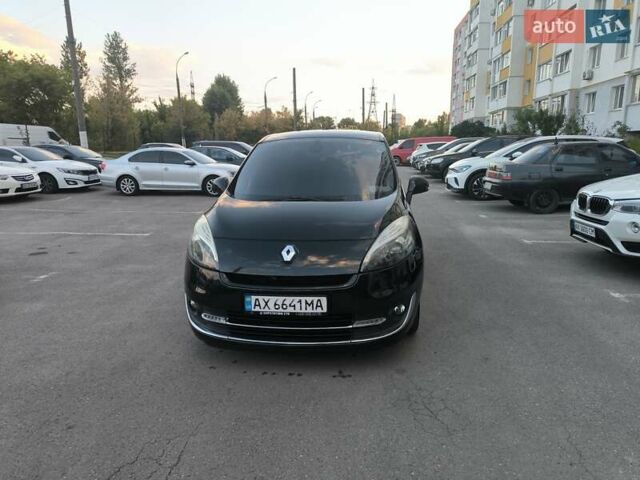 Черный Рено Гранд Сценик, объемом двигателя 1.6 л и пробегом 270 тыс. км за 9999 $, фото 1 на Automoto.ua