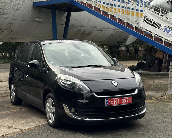 Чорний Рено Гранд Сценік, об'ємом двигуна 1.5 л та пробігом 244 тис. км за 8900 $, фото 1 на Automoto.ua