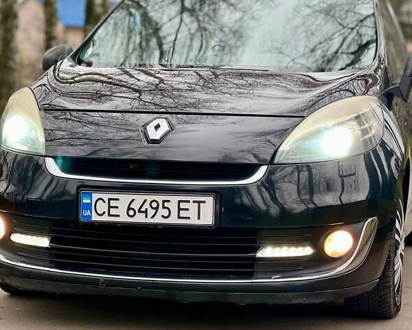 Черный Рено Гранд Сценик, объемом двигателя 1.6 л и пробегом 254 тыс. км за 8800 $, фото 1 на Automoto.ua