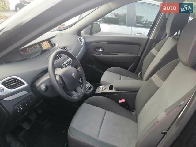 Чорний Рено Гранд Сценік, об'ємом двигуна 1.5 л та пробігом 180 тис. км за 9500 $, фото 1 на Automoto.ua