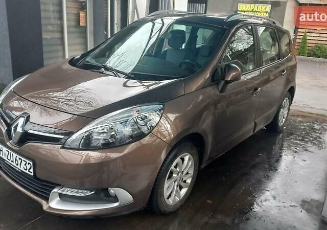 Коричневый Рено Гранд Сценик, объемом двигателя 1.5 л и пробегом 200 тыс. км за 8990 $, фото 1 на Automoto.ua