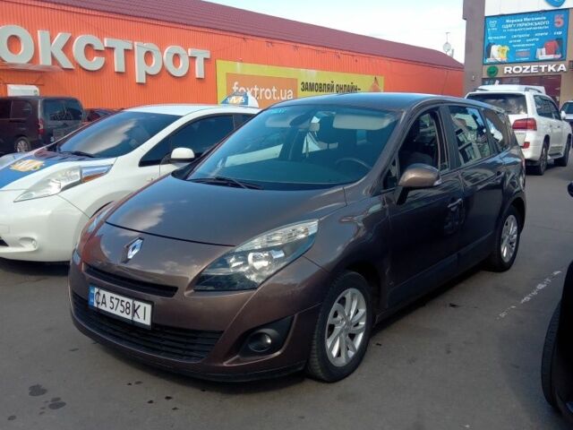 Коричневий Рено Гранд Сценік, об'ємом двигуна 1.9 л та пробігом 266 тис. км за 6800 $, фото 1 на Automoto.ua
