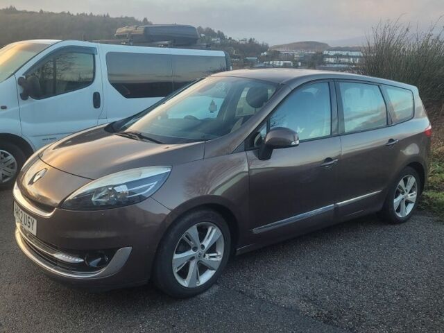 Коричневый Рено Гранд Сценик, объемом двигателя 1.5 л и пробегом 117 тыс. км за 1900 $, фото 1 на Automoto.ua