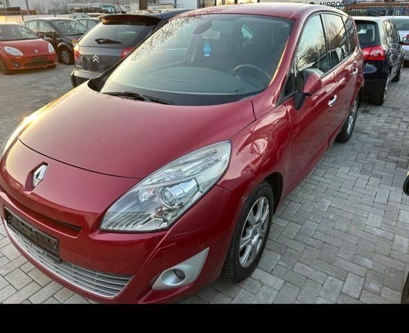 Красный Рено Гранд Сценик, объемом двигателя 1.4 л и пробегом 201 тыс. км за 5999 $, фото 1 на Automoto.ua