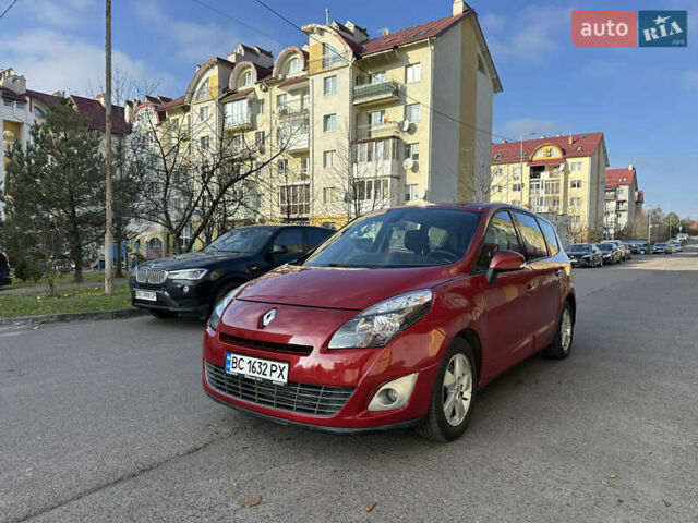 Красный Рено Гранд Сценик, объемом двигателя 1.9 л и пробегом 289 тыс. км за 6500 $, фото 1 на Automoto.ua