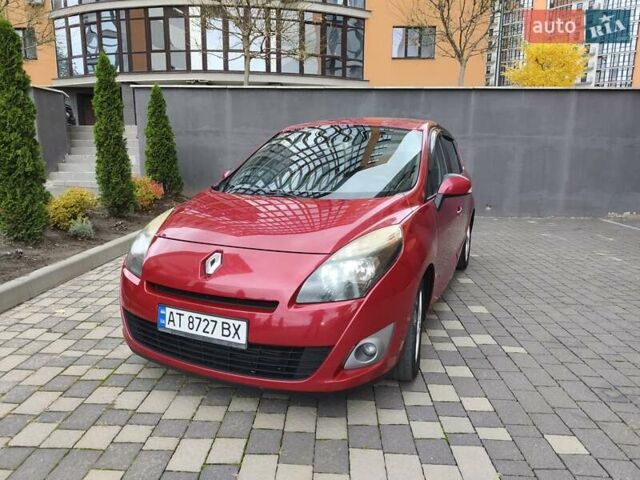 Червоний Рено Гранд Сценік, об'ємом двигуна 1.5 л та пробігом 251 тис. км за 7900 $, фото 1 на Automoto.ua