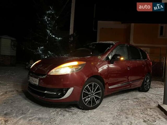 Красный Рено Гранд Сценик, объемом двигателя 1.46 л и пробегом 249 тыс. км за 8300 $, фото 1 на Automoto.ua