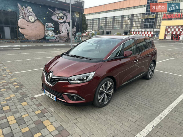 Красный Рено Гранд Сценик, объемом двигателя 1.6 л и пробегом 206 тыс. км за 15700 $, фото 1 на Automoto.ua