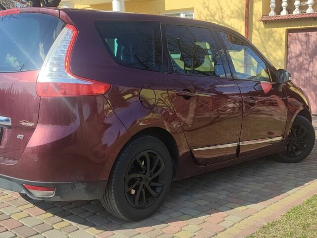 Червоний Рено Гранд Сценік, об'ємом двигуна 1.5 л та пробігом 186 тис. км за 8900 $, фото 1 на Automoto.ua