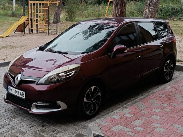 Красный Рено Гранд Сценик, объемом двигателя 1.5 л и пробегом 286 тыс. км за 10500 $, фото 1 на Automoto.ua