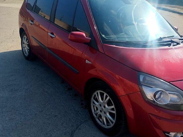 Рено Гранд Сценік, об'ємом двигуна 16 л та пробігом 290 тис. км за 5500 $, фото 1 на Automoto.ua