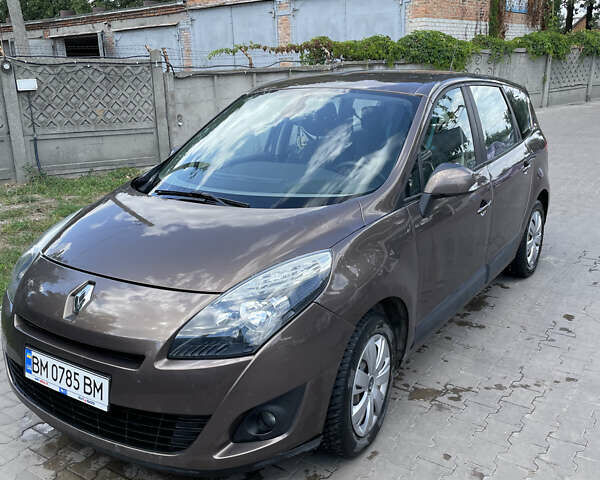 Рено Гранд Сценик, объемом двигателя 1.46 л и пробегом 208 тыс. км за 6400 $, фото 1 на Automoto.ua