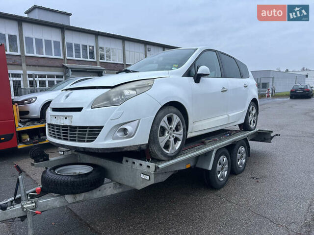 Рено Гранд Сценик, объемом двигателя 0 л и пробегом 134 тыс. км за 4950 $, фото 1 на Automoto.ua