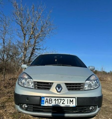 Серый Рено Гранд Сценик, объемом двигателя 1.6 л и пробегом 360 тыс. км за 3300 $, фото 1 на Automoto.ua