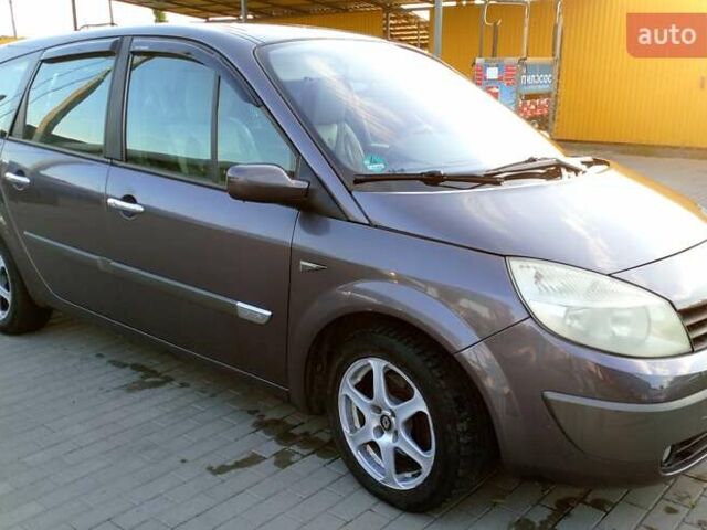 Серый Рено Гранд Сценик, объемом двигателя 1.6 л и пробегом 400 тыс. км за 4500 $, фото 1 на Automoto.ua