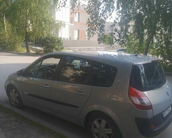 Серый Рено Гранд Сценик, объемом двигателя 1.9 л и пробегом 400 тыс. км за 4200 $, фото 1 на Automoto.ua