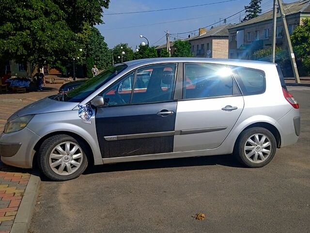 Серый Рено Гранд Сценик, объемом двигателя 1.9 л и пробегом 257 тыс. км за 4000 $, фото 1 на Automoto.ua