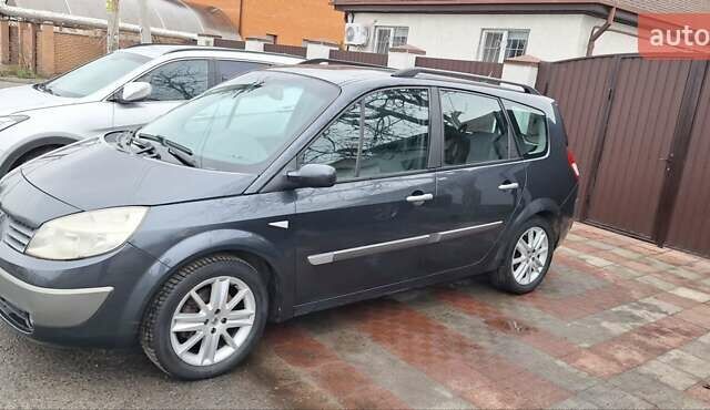 Серый Рено Гранд Сценик, объемом двигателя 2 л и пробегом 253 тыс. км за 5450 $, фото 1 на Automoto.ua