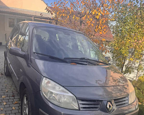 Серый Рено Гранд Сценик, объемом двигателя 2 л и пробегом 253 тыс. км за 4300 $, фото 1 на Automoto.ua