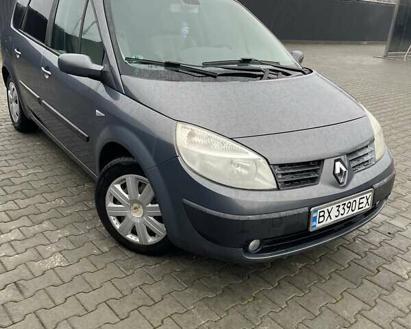 Серый Рено Гранд Сценик, объемом двигателя 2 л и пробегом 282 тыс. км за 5000 $, фото 1 на Automoto.ua