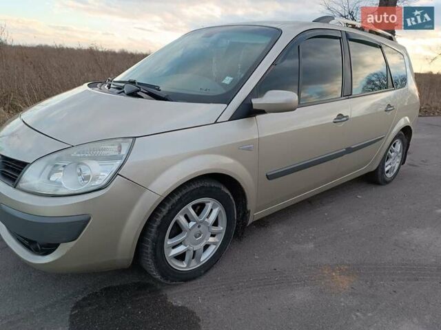 Серый Рено Гранд Сценик, объемом двигателя 1.87 л и пробегом 305 тыс. км за 5500 $, фото 1 на Automoto.ua