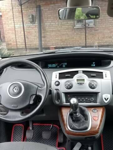 Серый Рено Гранд Сценик, объемом двигателя 1.6 л и пробегом 245 тыс. км за 5300 $, фото 1 на Automoto.ua