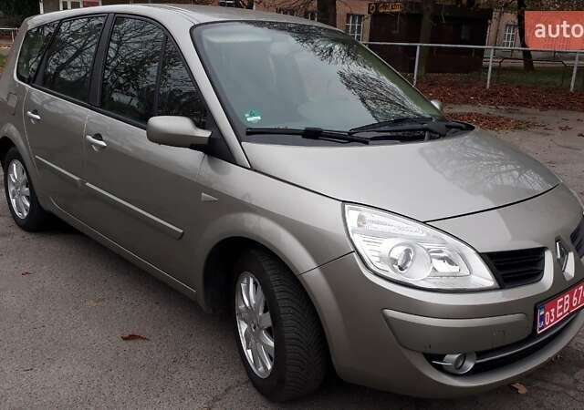 Сірий Рено Гранд Сценік, об'ємом двигуна 2 л та пробігом 240 тис. км за 6800 $, фото 1 на Automoto.ua