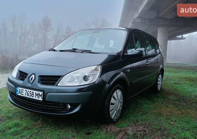 Серый Рено Гранд Сценик, объемом двигателя 1.46 л и пробегом 268 тыс. км за 5199 $, фото 1 на Automoto.ua