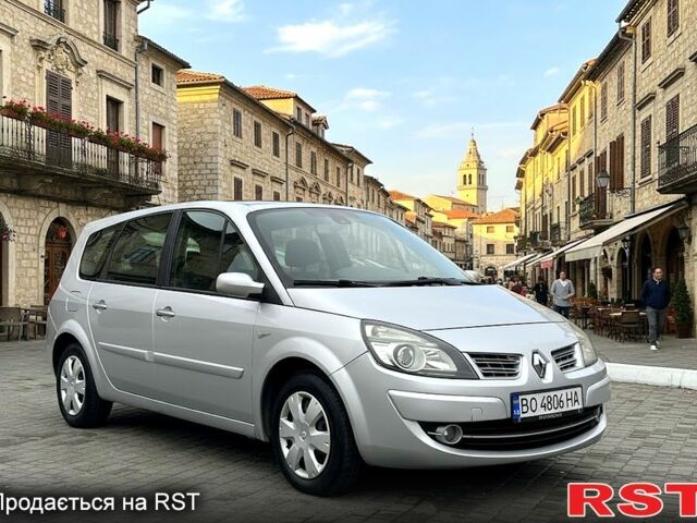 Серый Рено Гранд Сценик, объемом двигателя 1.6 л и пробегом 187 тыс. км за 5700 $, фото 1 на Automoto.ua