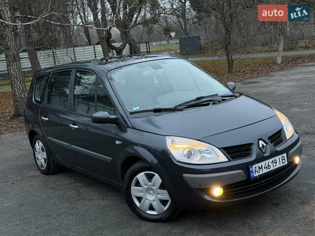Серый Рено Гранд Сценик, объемом двигателя 2 л и пробегом 140 тыс. км за 5750 $, фото 1 на Automoto.ua