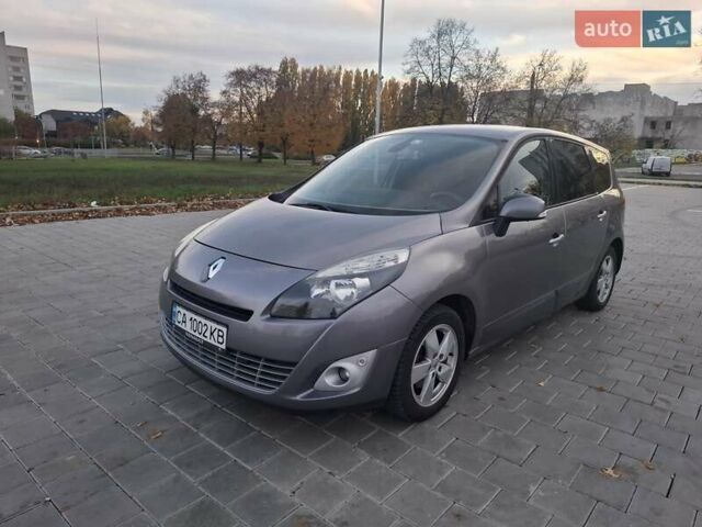 Рено Гранд Сценик 2009 в Черкассах на Automoto.ua Серый Рено Гранд Сценик, объемом двигателя 1.5 л и пробегом 275 тыс. км за 7500 $, фото 1 на Automoto.ua