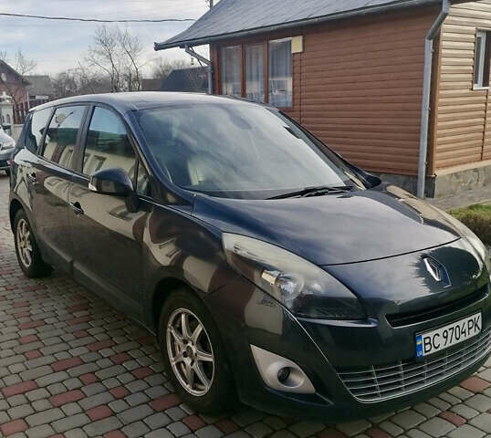Серый Рено Гранд Сценик, объемом двигателя 1.46 л и пробегом 243 тыс. км за 6999 $, фото 1 на Automoto.ua