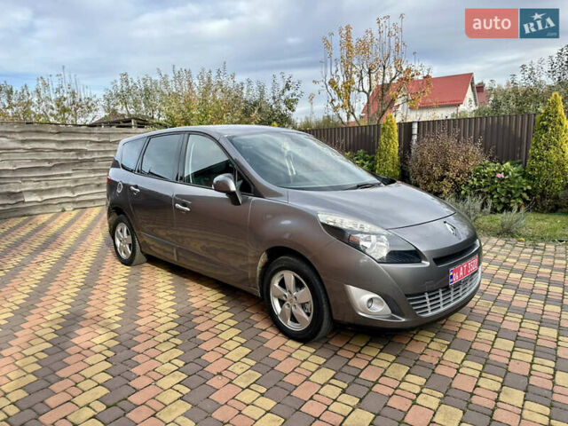 Рено Гранд Сценик 2009 в Житомире на Automoto.ua Серый Рено Гранд Сценик, объемом двигателя 1.5 л и пробегом 245 тыс. км за 6299 $, фото 1 на Automoto.ua