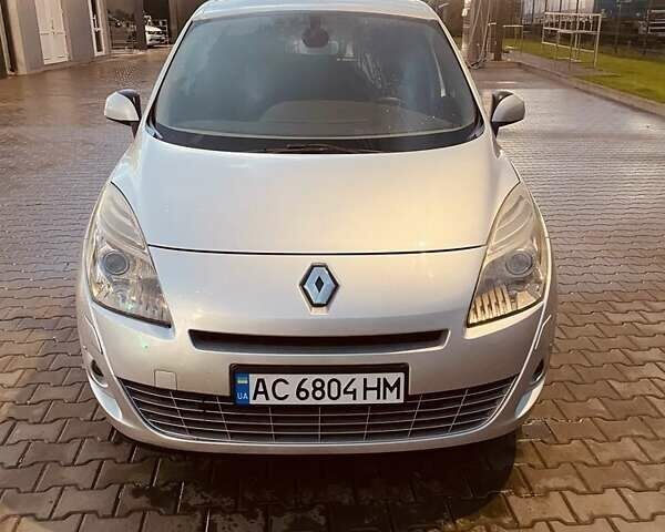 Серый Рено Гранд Сценик, объемом двигателя 1.4 л и пробегом 280 тыс. км за 6900 $, фото 1 на Automoto.ua