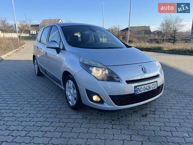 Сірий Рено Гранд Сценік, об'ємом двигуна 1.46 л та пробігом 208 тис. км за 6200 $, фото 1 на Automoto.ua