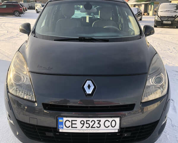 Сірий Рено Гранд Сценік, об'ємом двигуна 1.9 л та пробігом 237 тис. км за 7200 $, фото 1 на Automoto.ua