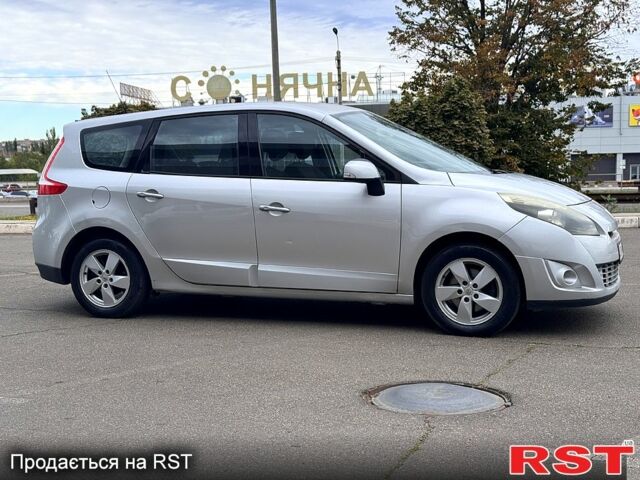 Серый Рено Гранд Сценик, объемом двигателя 1.4 л и пробегом 244 тыс. км за 5999 $, фото 1 на Automoto.ua