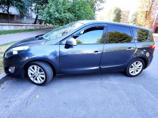 Серый Рено Гранд Сценик, объемом двигателя 1.4 л и пробегом 247 тыс. км за 7200 $, фото 1 на Automoto.ua